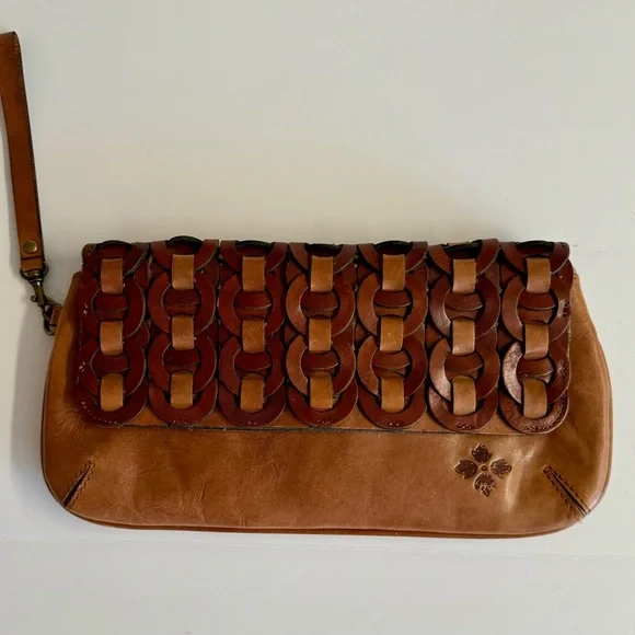 Patricia Nash Italian leather minimalist Baku Medium Clutch.